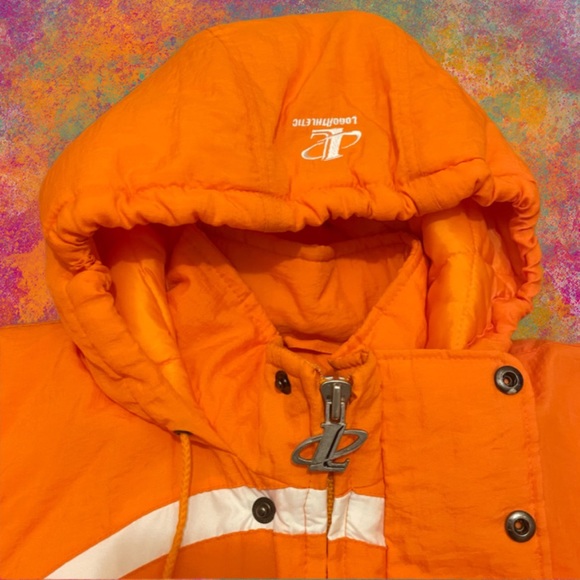 ⭐️SALE⭐️ 💜Vintage Tennessee Volunteers Coat - Picture 2 of 4